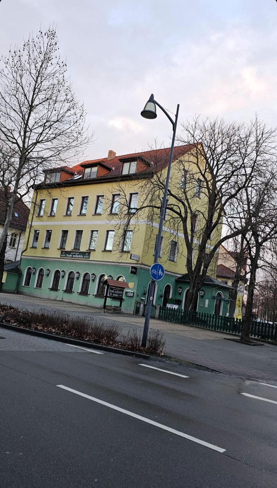 Hotel La Famiglia Weißenfels Zewnętrze zdjęcie
